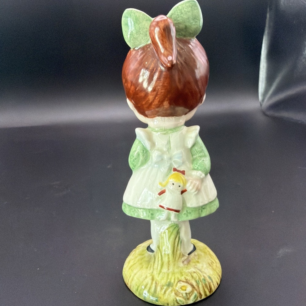 1970 Joan Walsh Anglund BESWICK Girl Figurine w/Original Label! - Picture 4 of 5